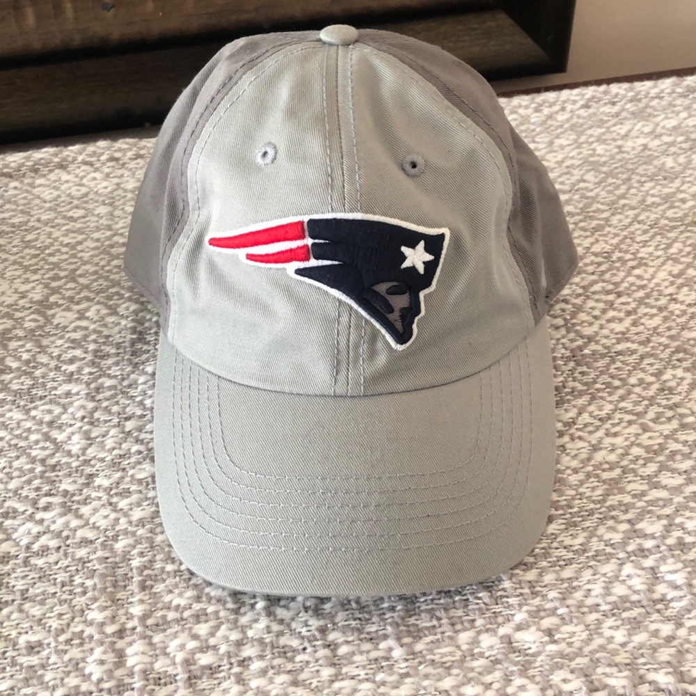 Grey New England Patriots hat